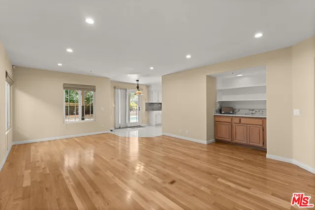 $6,995 | 5666 Silver Valley Avenue, Agoura Hills, CA 91301