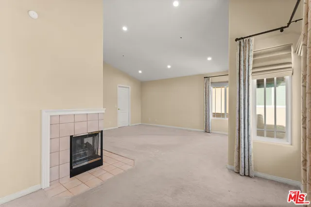 $6,995 | 5666 Silver Valley Avenue, Agoura Hills, CA 91301