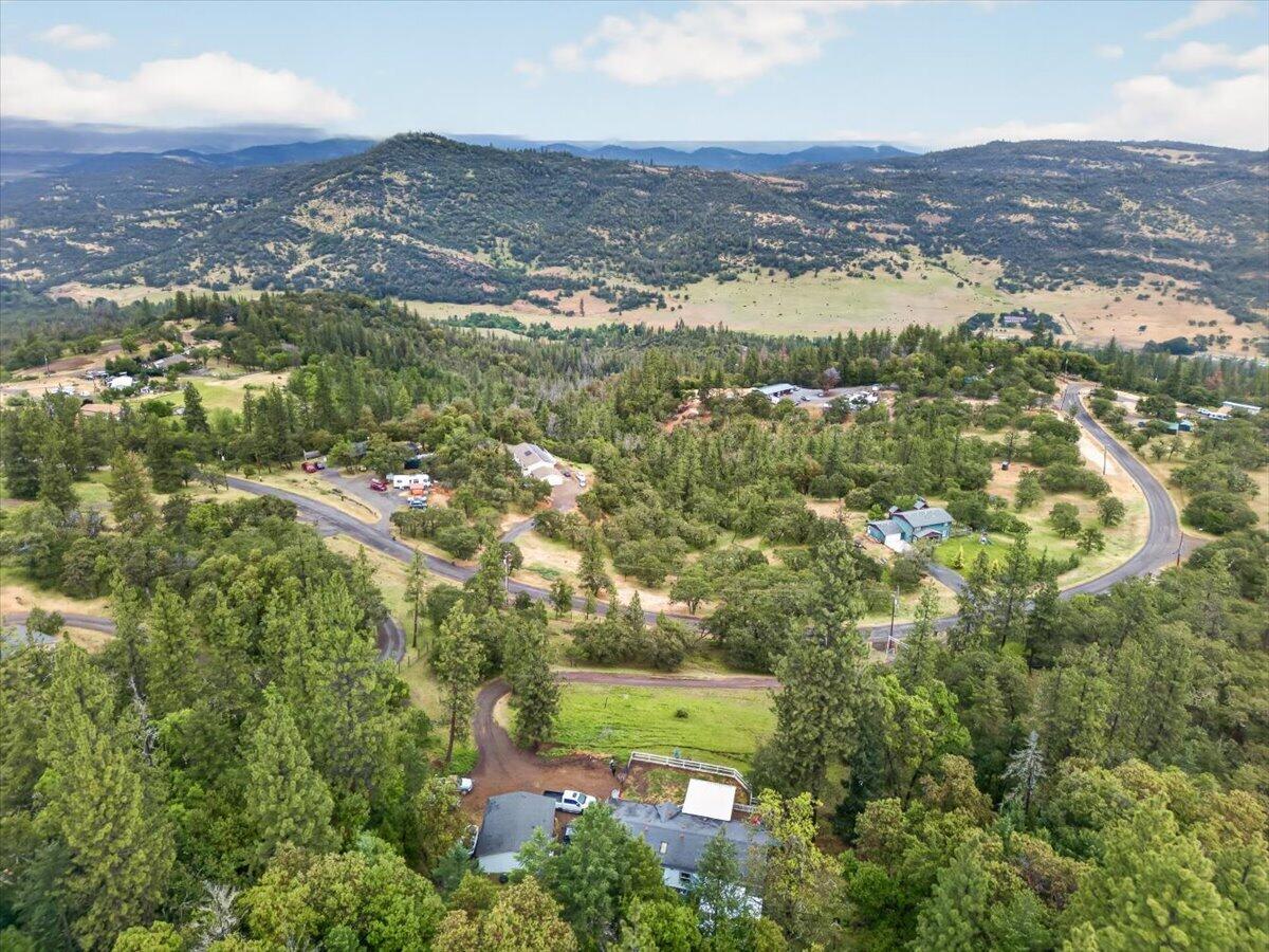 483 Wren Ridge Drive Eagle Point, OR 97524 - Photo 30 of 34 33-33