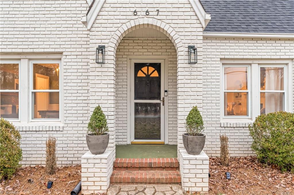 667 Oak Summit Road Winston-Salem, NC 27105 - Photo 1 of 39 Arched front entry