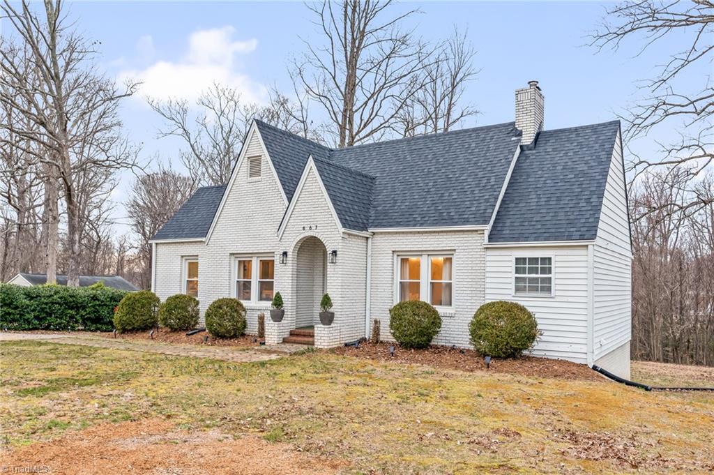 667 Oak Summit Road Winston-Salem, NC 27105 - Photo 4 of 39 Gallery Image 4