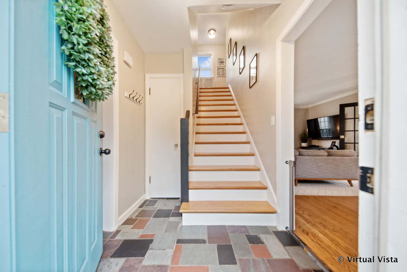 122 East Crescent Avenue Elmhurst, IL 60126 - Photo 2 of 25