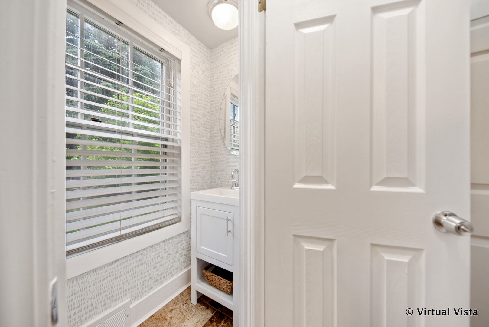 122 East Crescent Avenue Elmhurst, IL 60126 - Photo 13 of 25