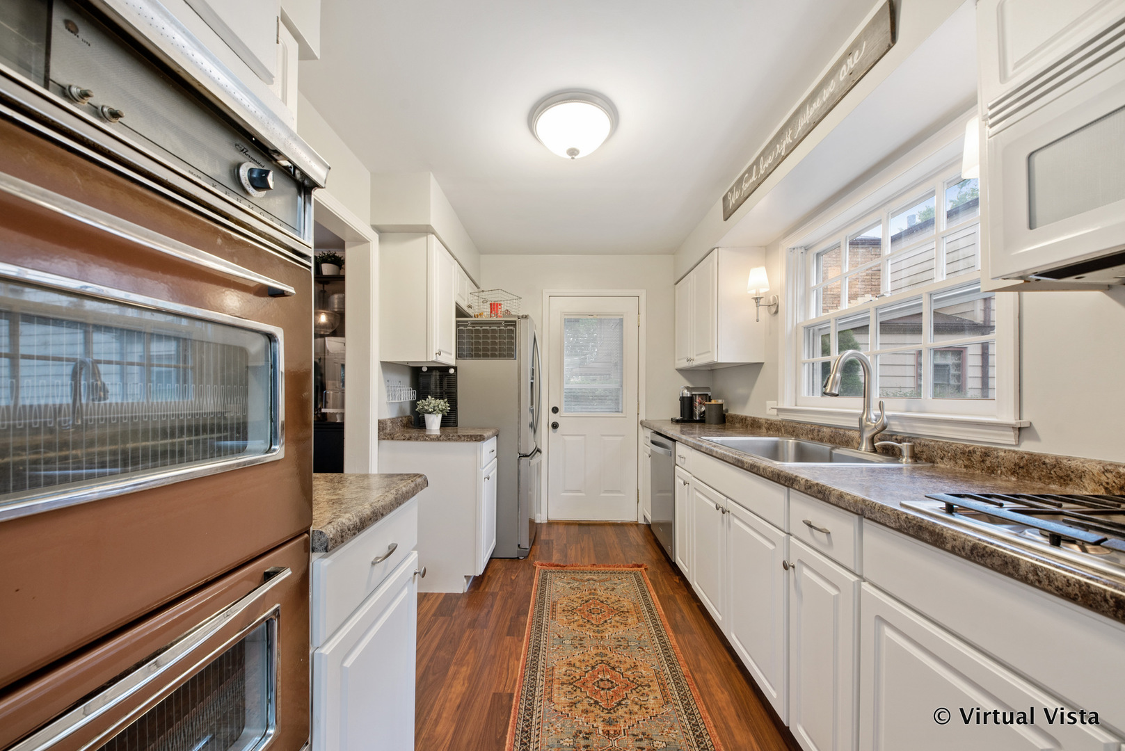 122 East Crescent Avenue Elmhurst, IL 60126 - Photo 10 of 25