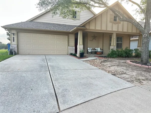$2,400 | 19403 Wildwood Dale Lane, Spring, TX 77379