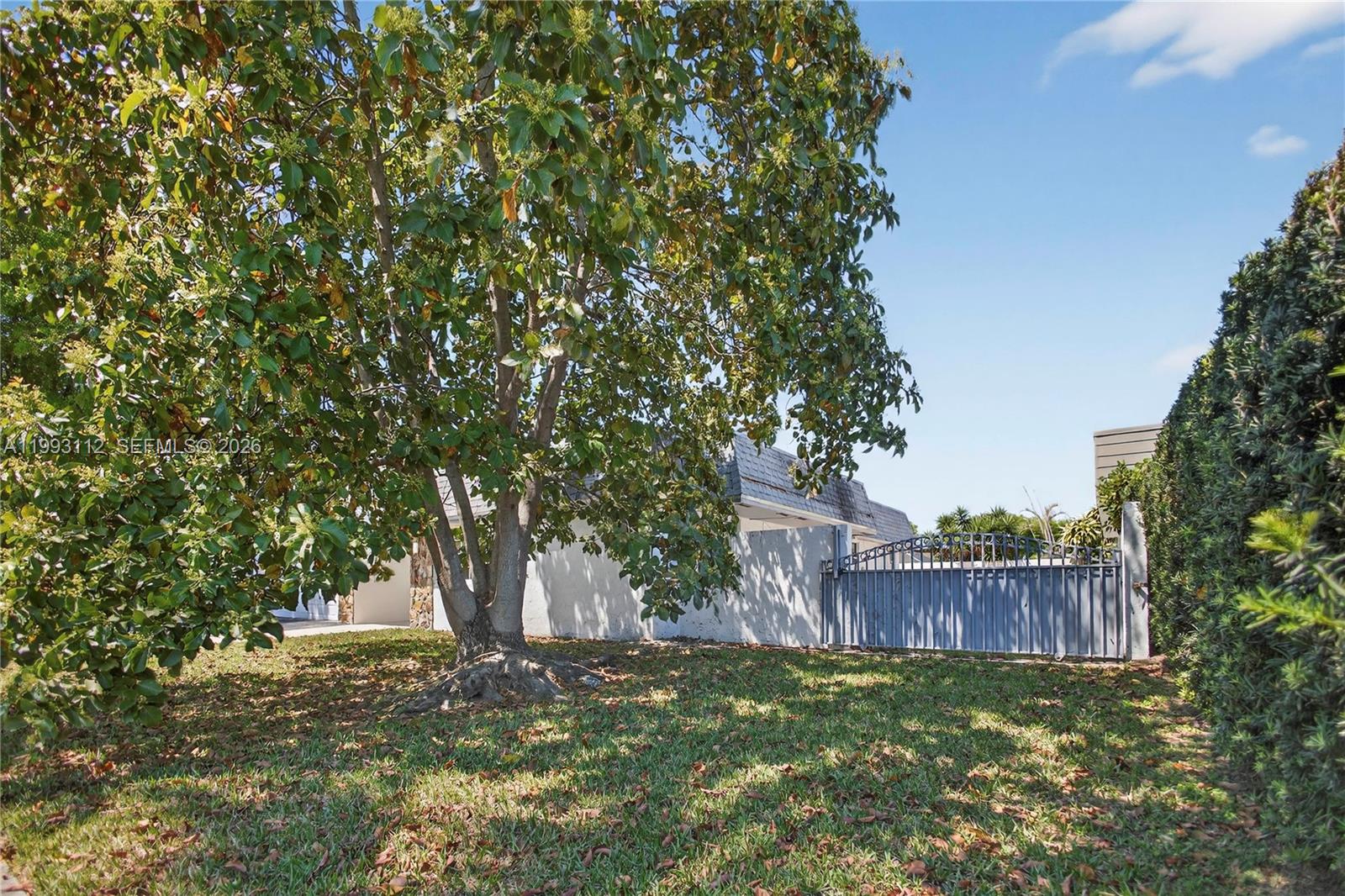 13471 Southwest 99th Terrace Miami, FL 33186 - Photo 11 of 44