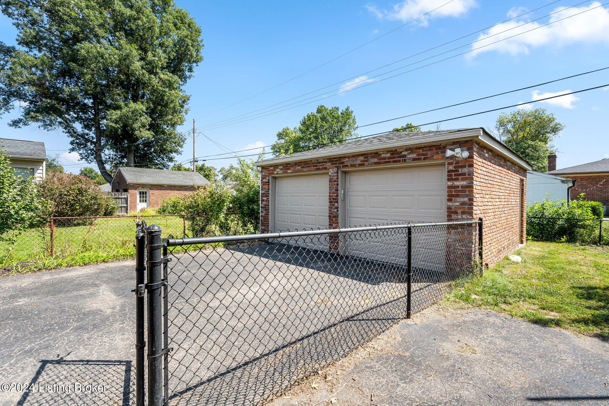 4310 Alicent Road Louisville, KY 40207 - Photo 36 of 38 4310 Alicent Rd (45 of 45)