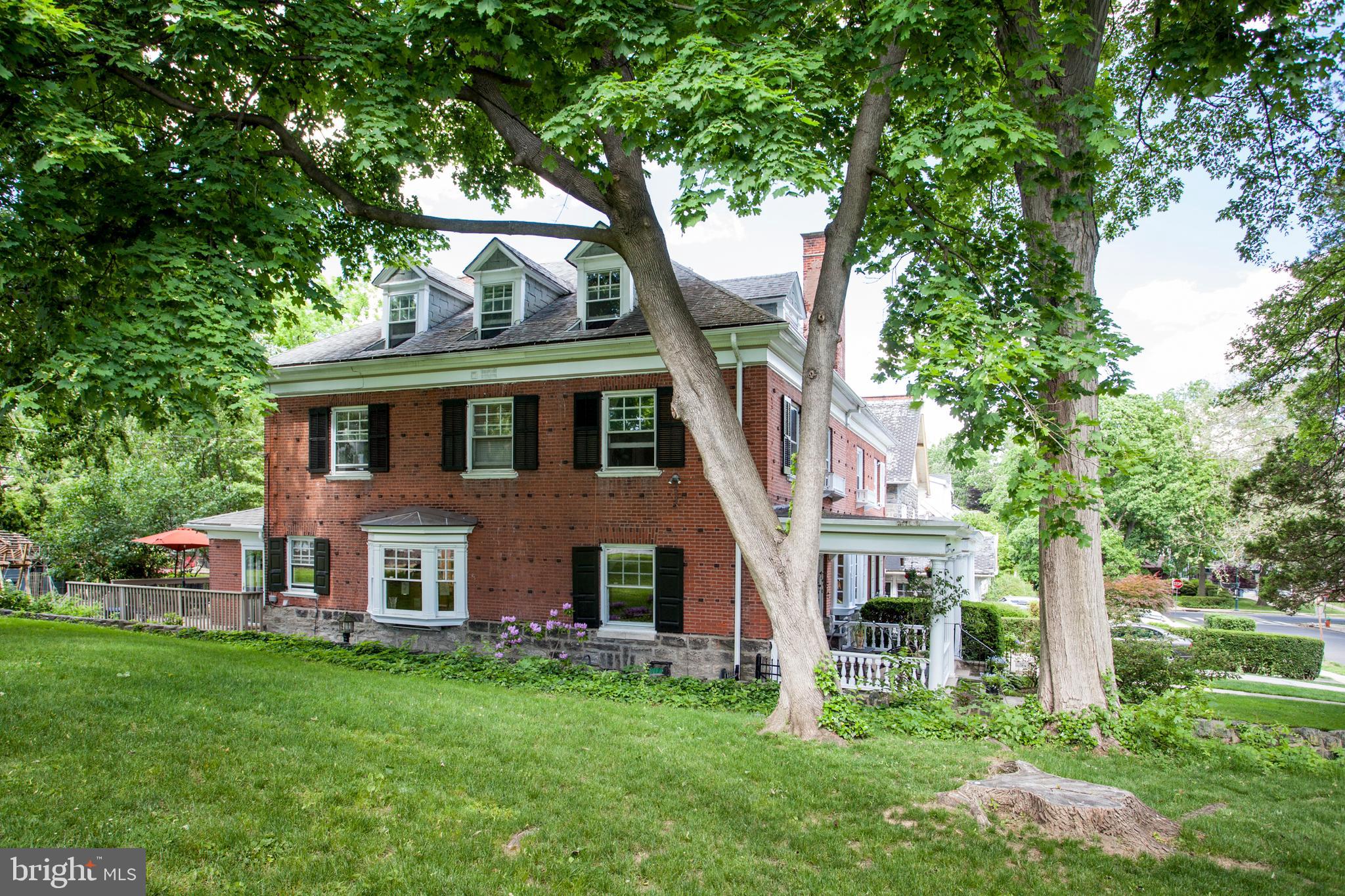 6311 Sherwood Road Philadelphia, PA 19151 - Photo 6 of 56 Gallery Image 6