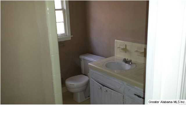 804 Old Trail Road Birmingham, AL 35215 - Photo 9 of 11