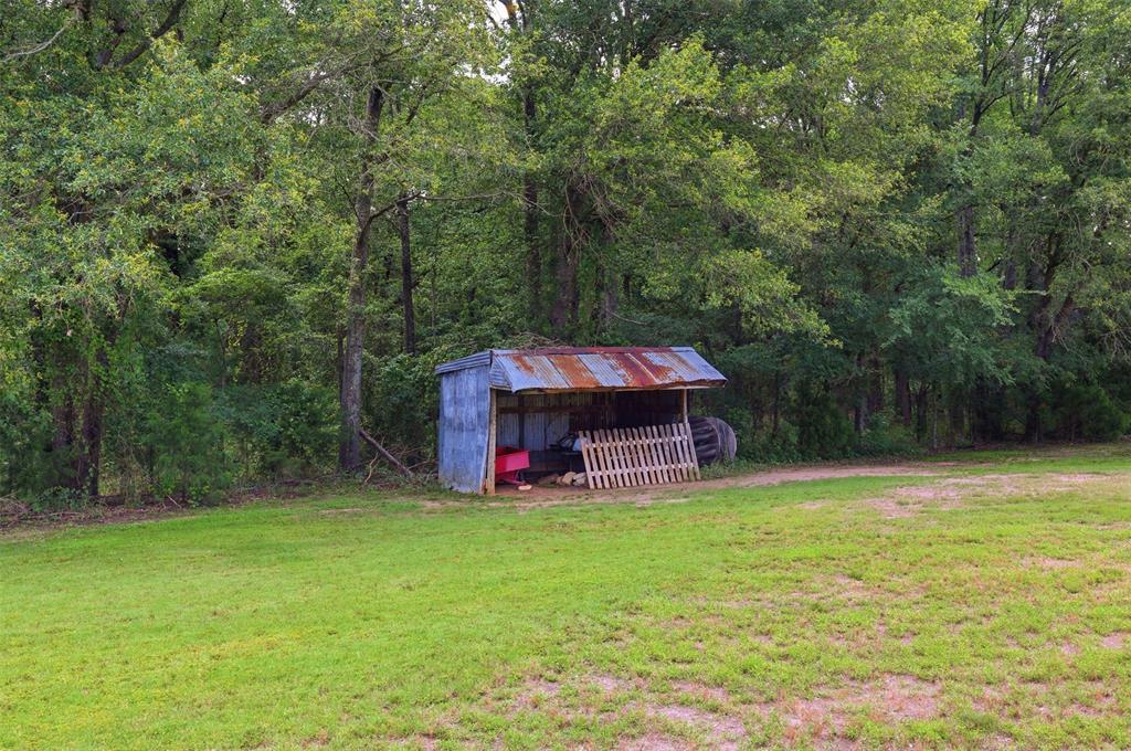 1663 County Road 1405 Bogata, TX 75417 - Photo 25 of 36