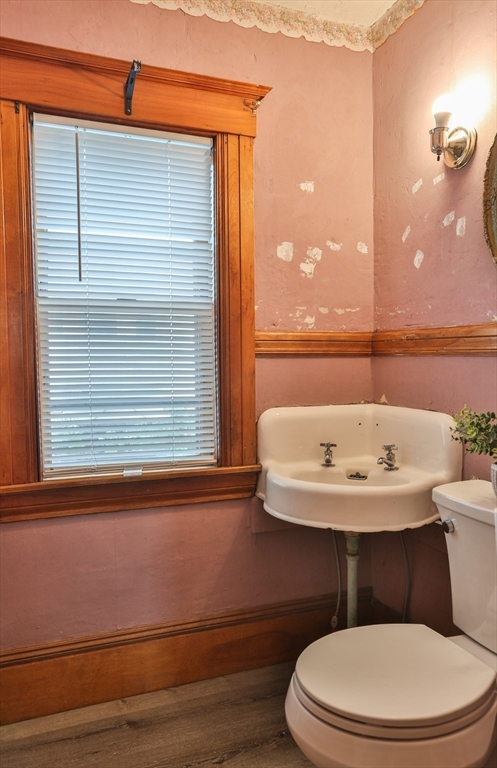 4 Trowbridge Road Worcester, MA 01609 - Photo 20 of 25