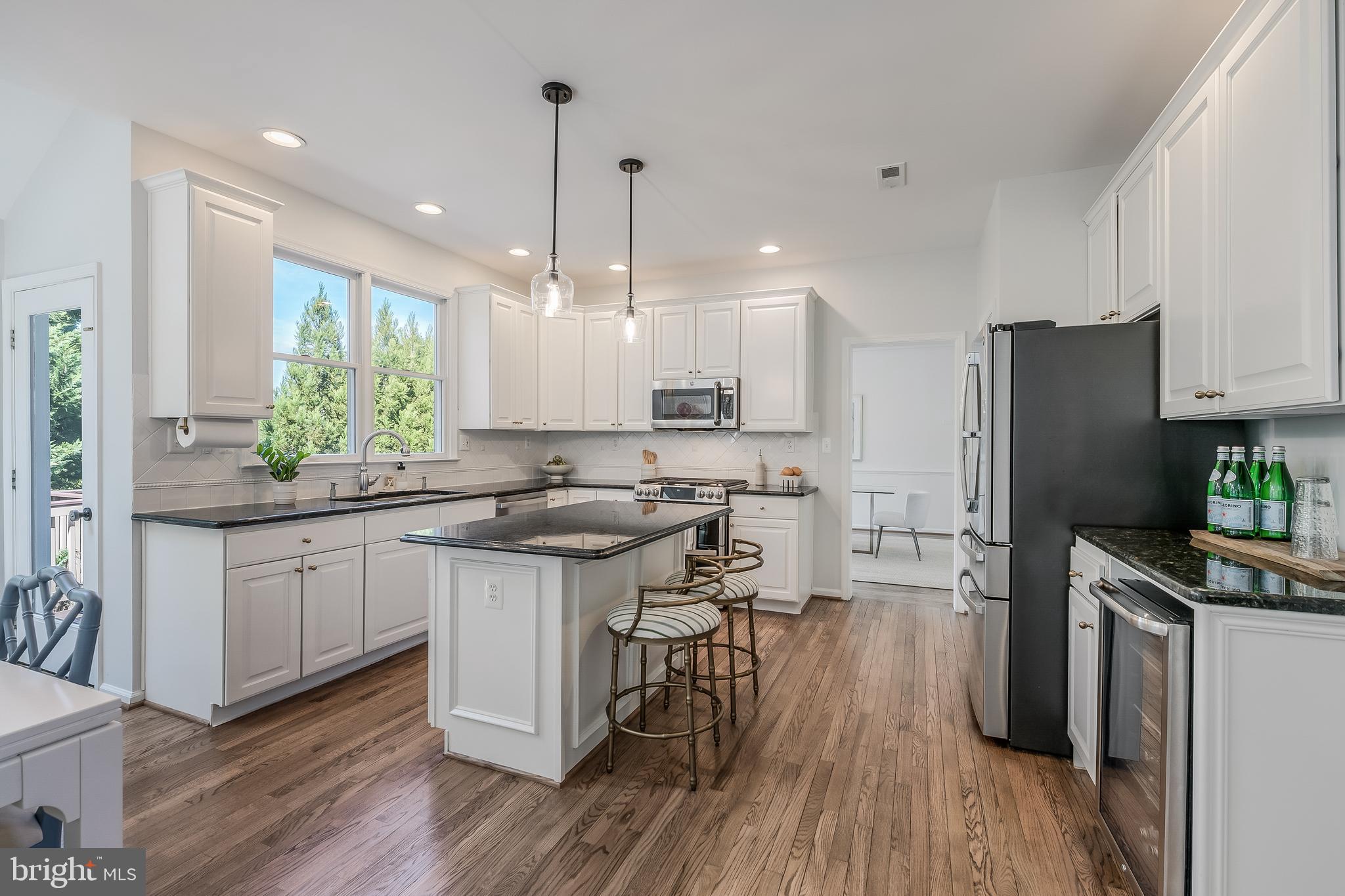 12537 Ridgegate Drive Herndon, VA 20170 - Photo 8 of 80
