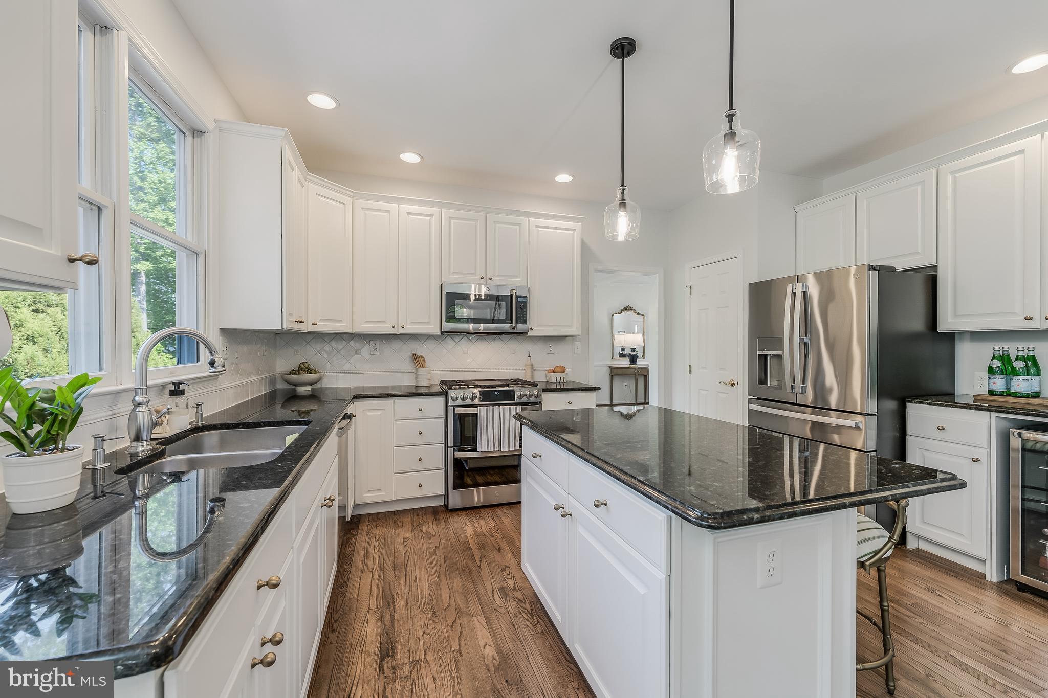 12537 Ridgegate Drive Herndon, VA 20170 - Photo 9 of 80