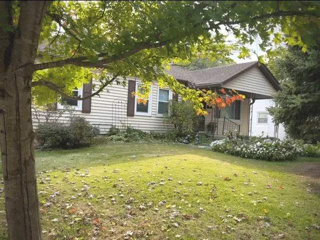 $274,911 | 219 Parkgrove Avenue, Lawrenceburg, IN 47025