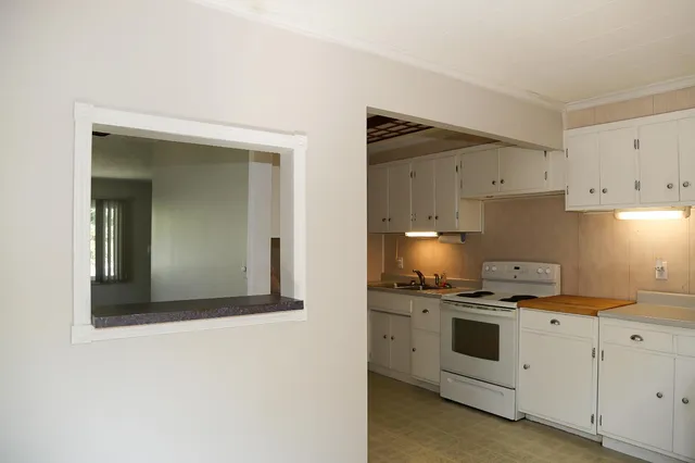 $274,911 | 219 Parkgrove Avenue, Lawrenceburg, IN 47025