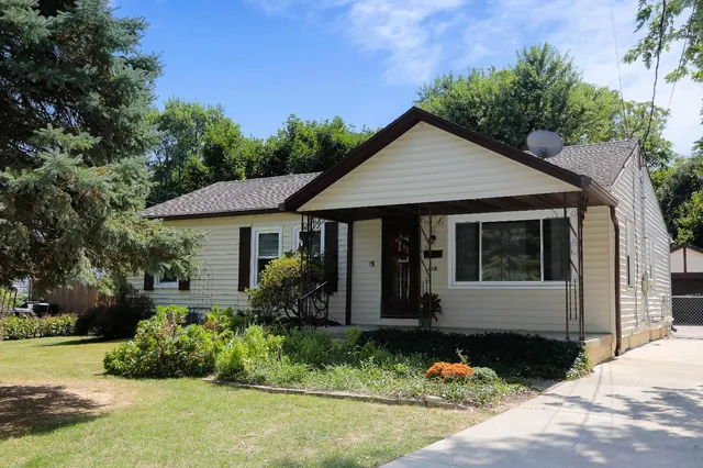 $274,911 | 219 Parkgrove Avenue, Lawrenceburg, IN 47025