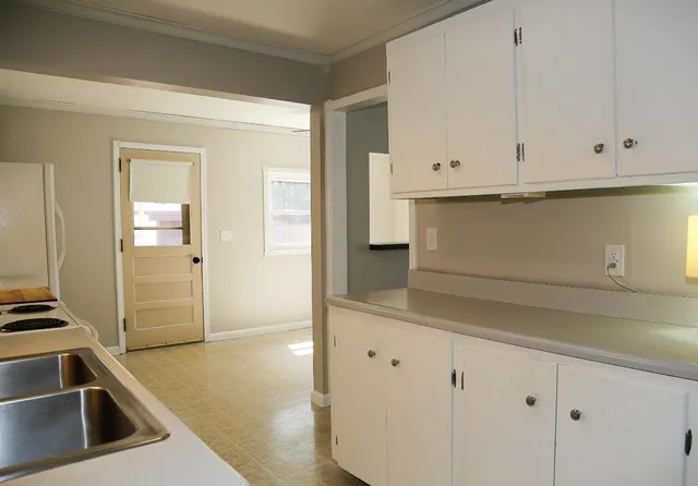 $274,911 | 219 Parkgrove Avenue, Lawrenceburg, IN 47025