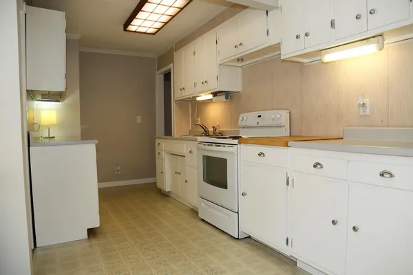 $274,900 | 219 Parkgrove Avenue, Lawrenceburg, IN 47025