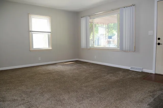 $274,911 | 219 Parkgrove Avenue, Lawrenceburg, IN 47025