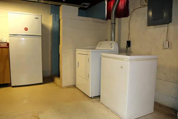 $274,900 | 219 Parkgrove Avenue, Lawrenceburg, IN 47025