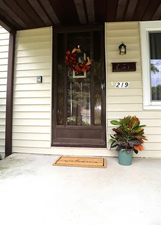 $274,900 | 219 Parkgrove Avenue, Lawrenceburg, IN 47025