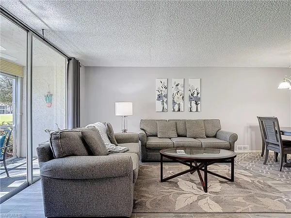 $1,400 | 200 Turtle Lake Court, Unit 109, Naples, FL 34105