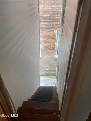 $1,350 | 2 Broadway, Unit 2, Cohoes, NY 12047