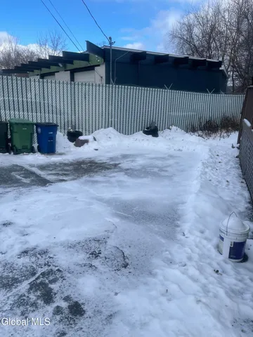 $1,350 | 2 Broadway, Unit 2, Cohoes, NY 12047