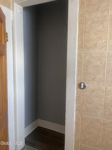 $1,350 | 2 Broadway, Unit 2, Cohoes, NY 12047