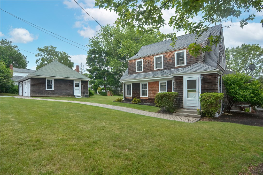 71 Highland Road Bristol, RI 02809 - Photo 3 of 6