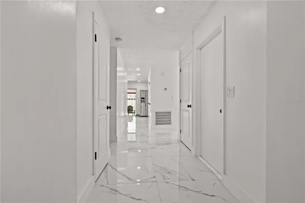 a view of livingroom with hardwood