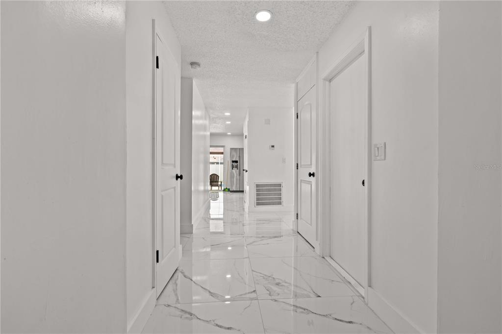 3104 Apricot Street Seffner, FL 33584 - Photo 7 of 31 a view of a bathroom with shower