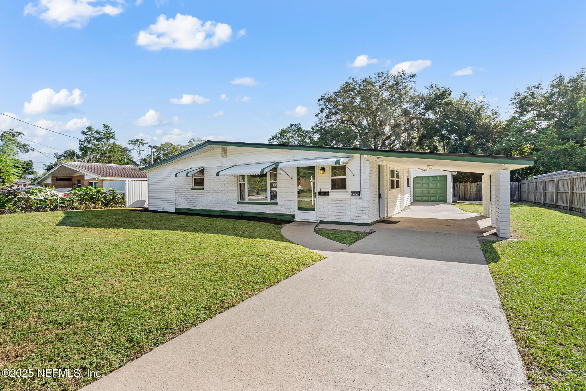 3225 Sandhurst Road East Jacksonville, FL 32277 - Photo 1 of 24 Exterior
