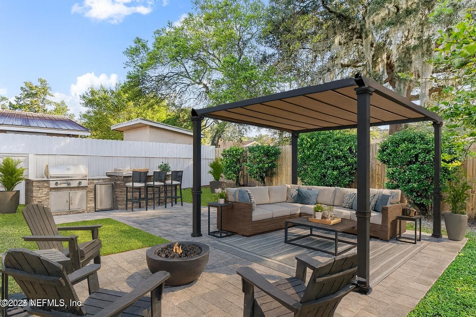3225 Sandhurst Road East Jacksonville, FL 32277 - Photo 2 of 24 virtually staged outdoor space