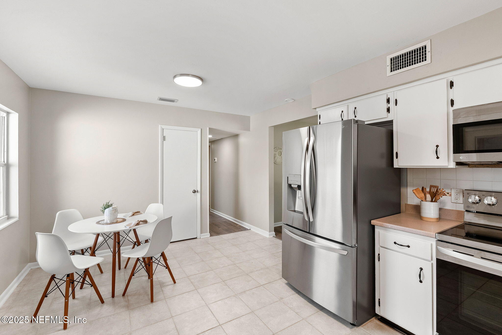3225 Sandhurst Road East Jacksonville, FL 32277 - Photo 7 of 24 dining view