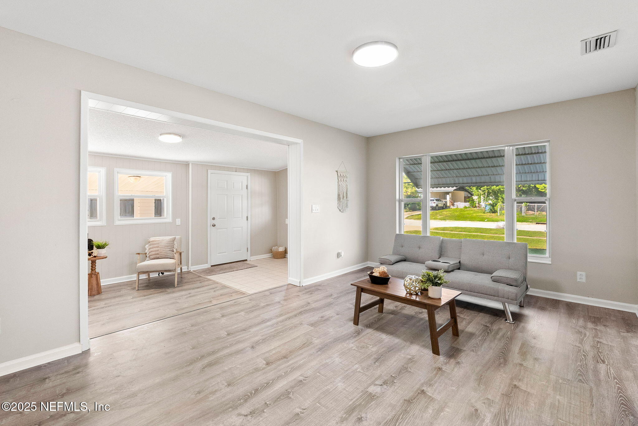 3225 Sandhurst Road East Jacksonville, FL 32277 - Photo 8 of 24 front living room