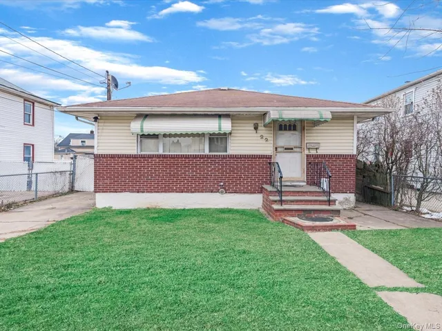 $450,000 | 22 Mason Street, Hempstead, NY 11550