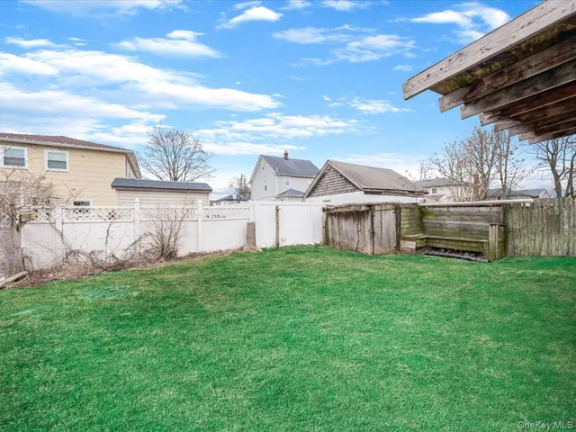 $450,000 | 22 Mason Street, Hempstead, NY 11550