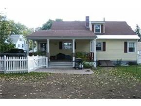 282 Cilley Road Manchester, NH 03103 - Photo 2 of 5