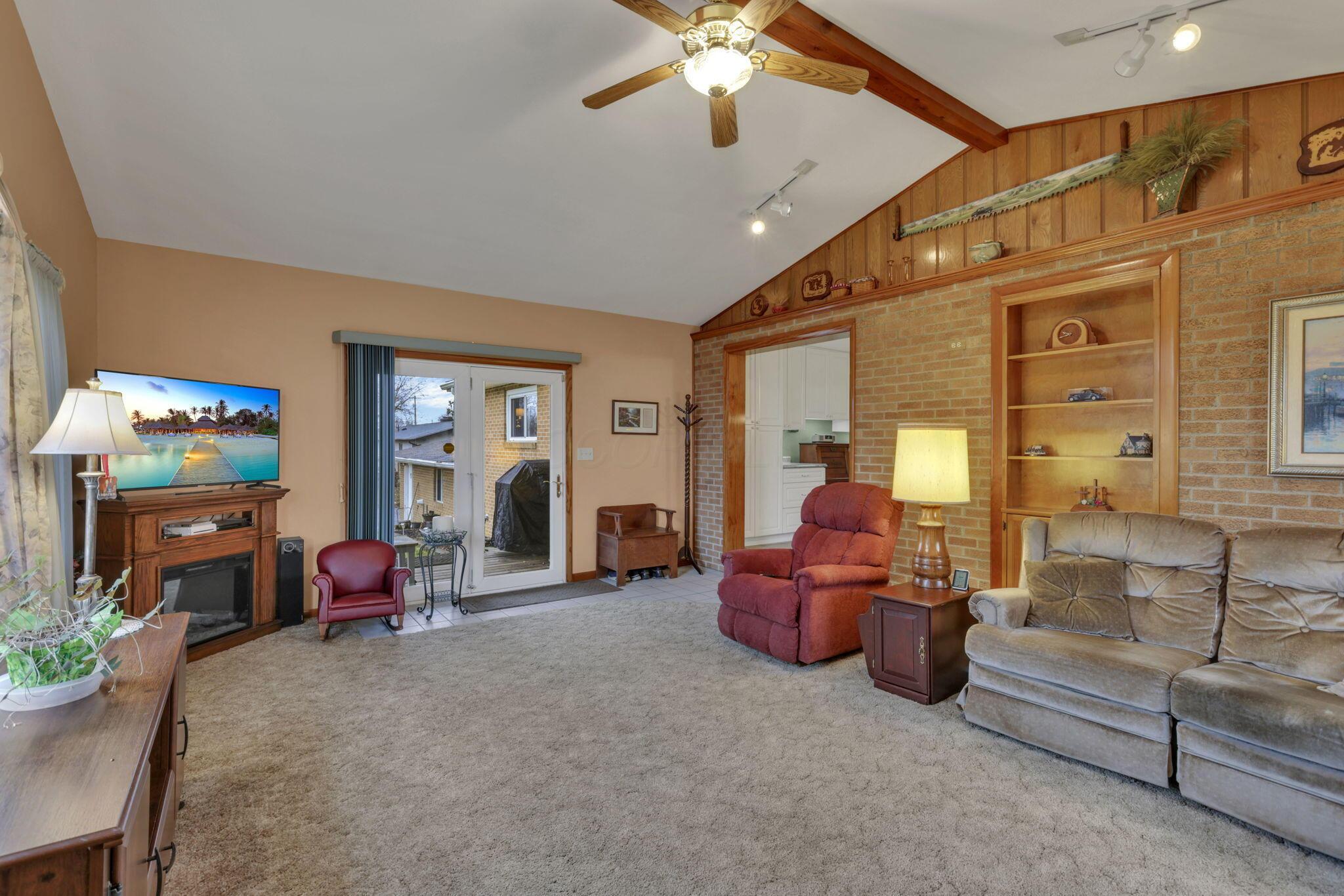 1996 Borror Road Grove City, OH 43123 - Photo 22 of 54 12-web-or-mls-IMG_1072