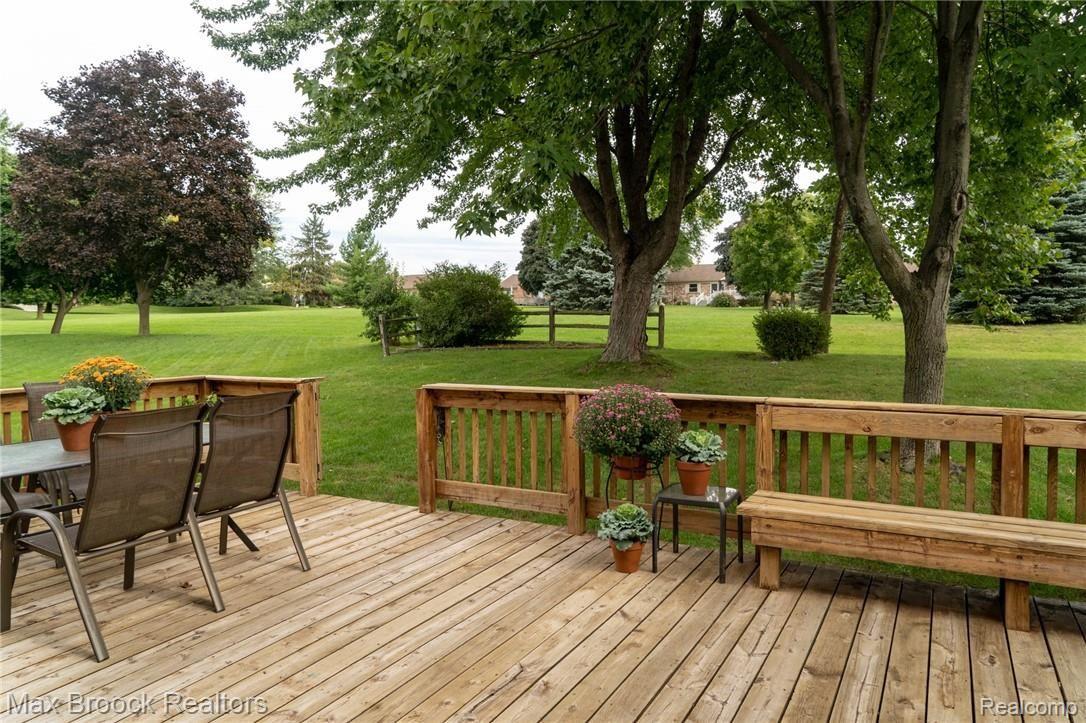 2281 Norton Road Rochester, MI 48307 - Photo 33 of 37 114_DSC0229.jpg