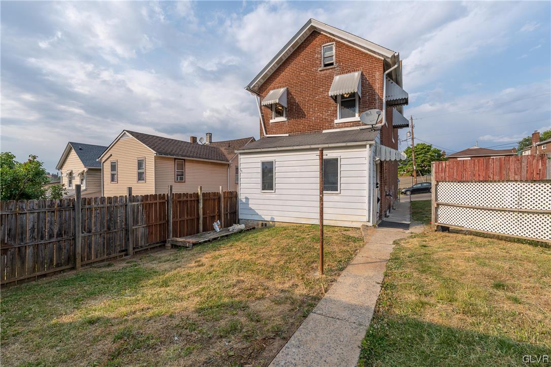 554 South Clewell Street Bethlehem, PA 18015 - Photo 16 of 20