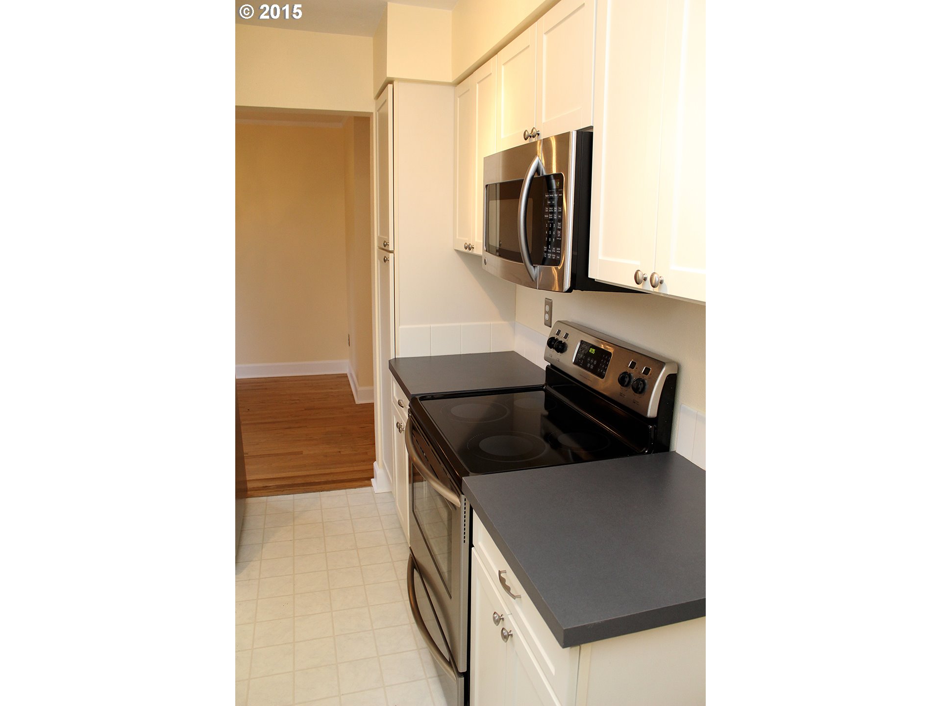 228 Ridgeway Road Lake Oswego, OR 97034 - Photo 12 of 23 Gallery Image 12