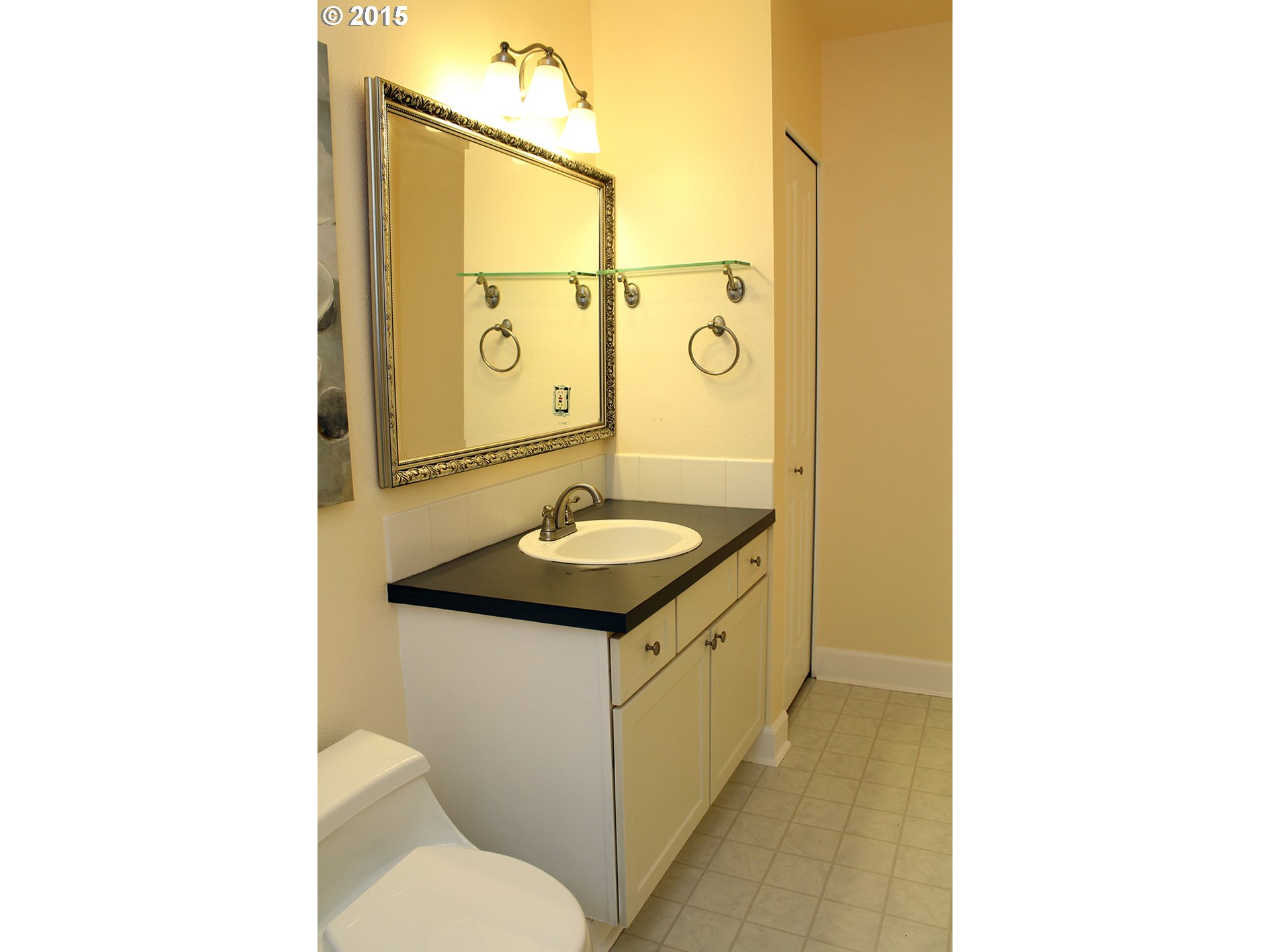 228 Ridgeway Road Lake Oswego, OR 97034 - Photo 17 of 23 Gallery Image 17