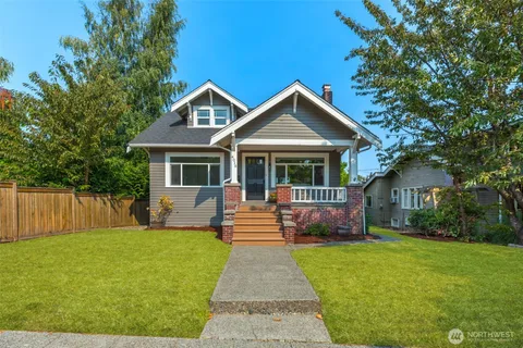 $1,250,000 | 4016 38th Avenue Southwest, Seattle, WA 98126