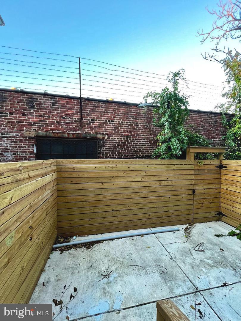 1609 Ellsworth Street, Unit 1 Philadelphia, PA 19146 - Photo 10 of 11