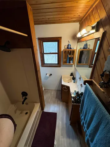 $194,900 | 17741 Caberfae Highway, Wellston, MI 49689