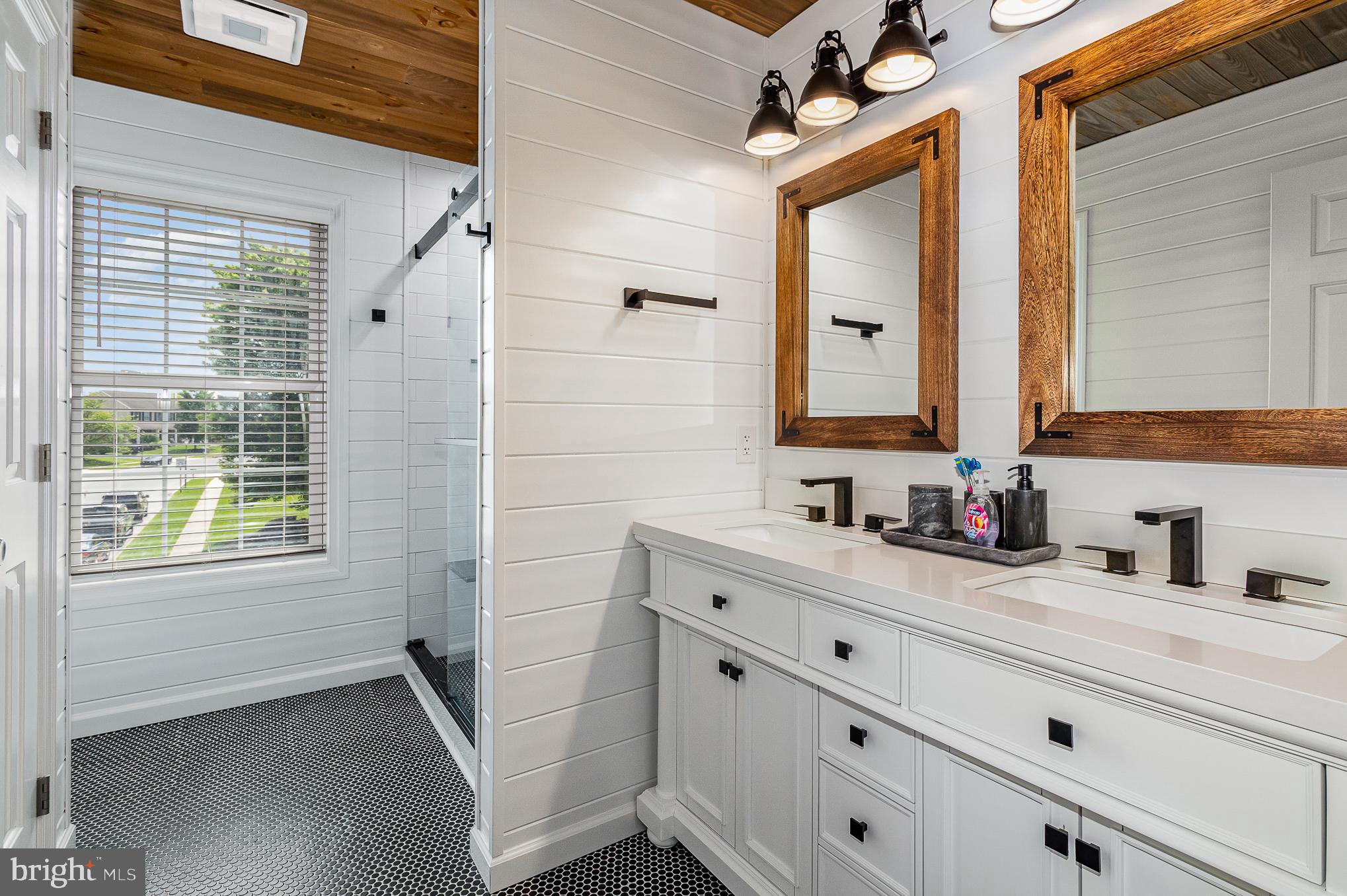 411 Springbrook Drive Palmyra, PA 17078 - Photo 27 of 59 Second Floor Bathroom