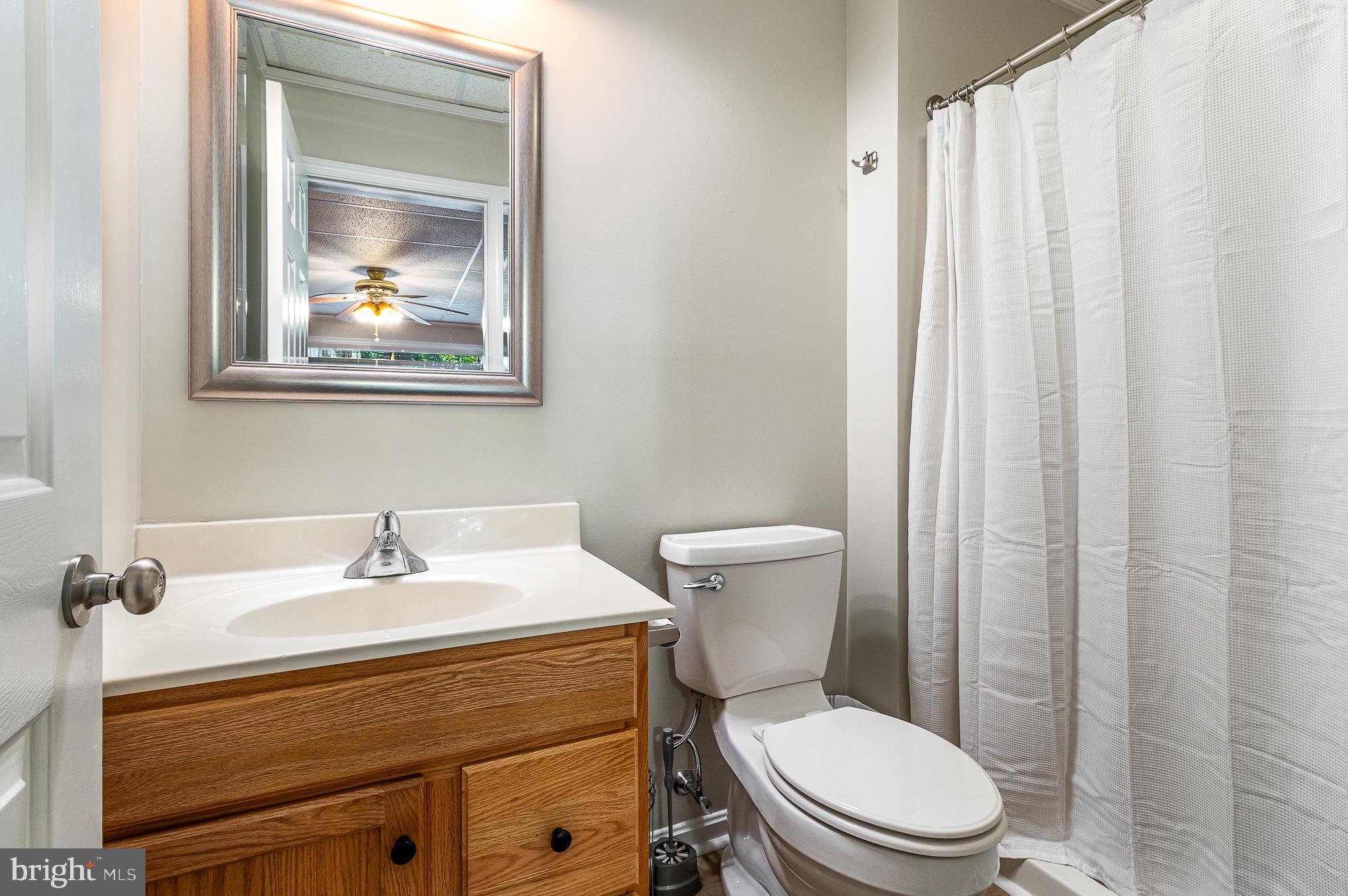 411 Springbrook Drive Palmyra, PA 17078 - Photo 35 of 59 Lower-Level Primary Suite Bathroom