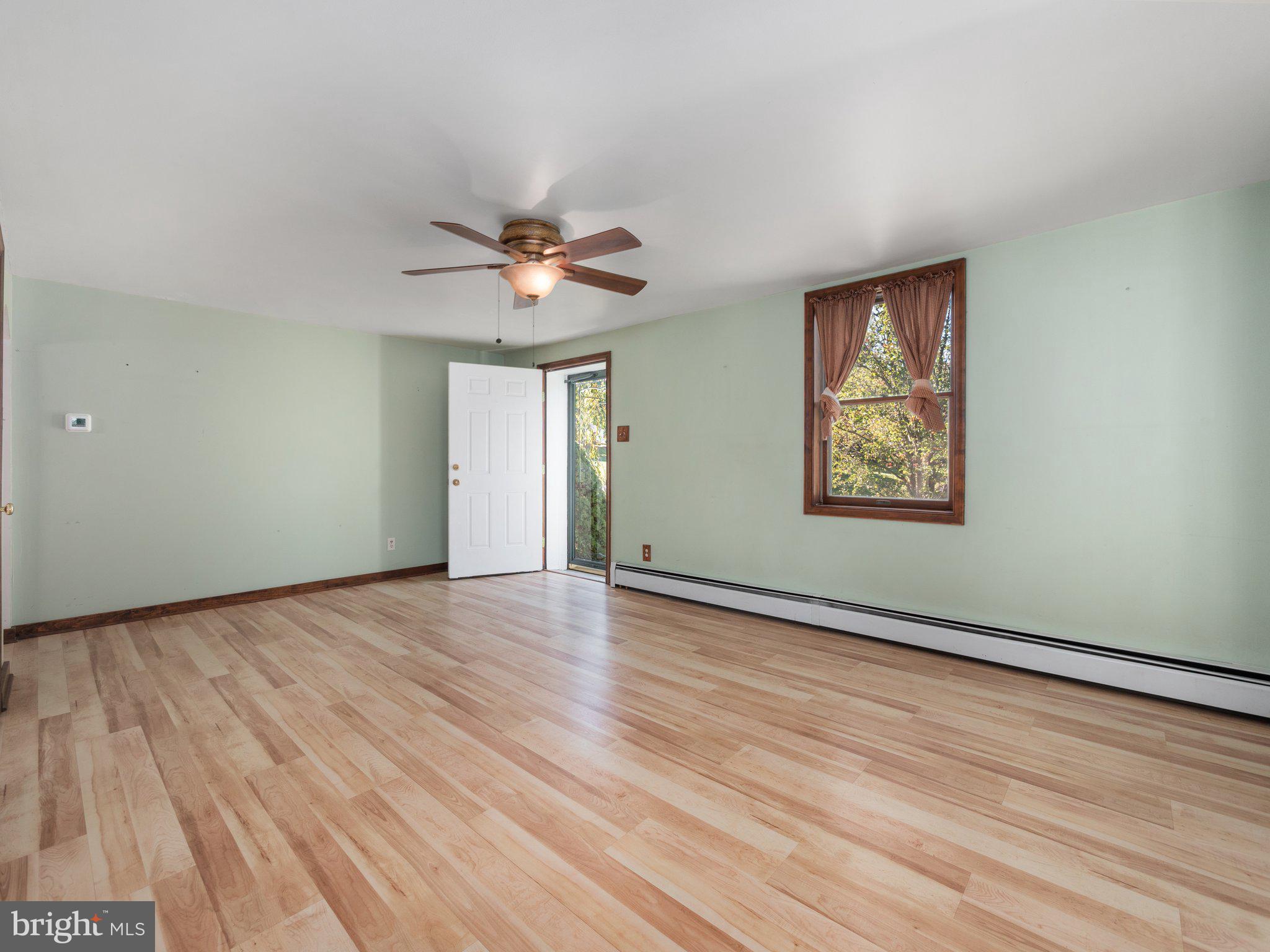 813 Rising Sun Road Telford, PA 18969 - Photo 5 of 27